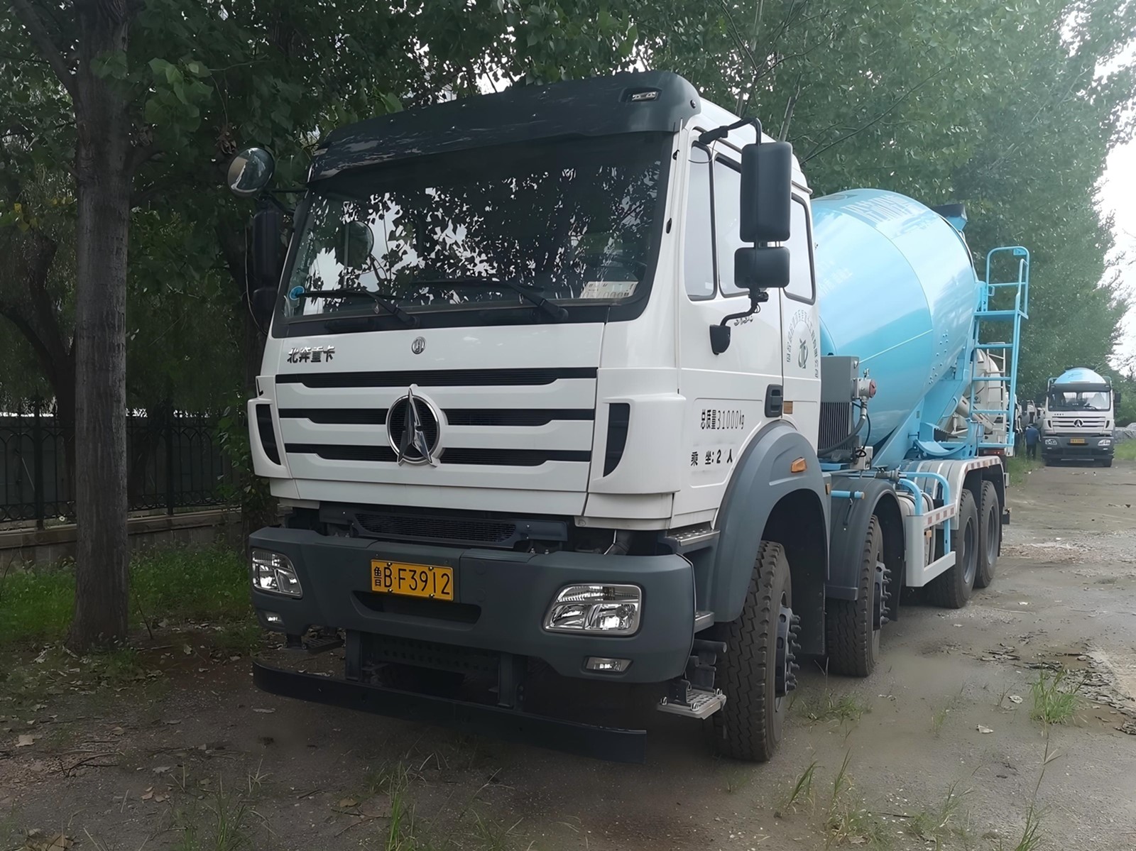 Qingte Beiben NG80-12 cubic mixer truck