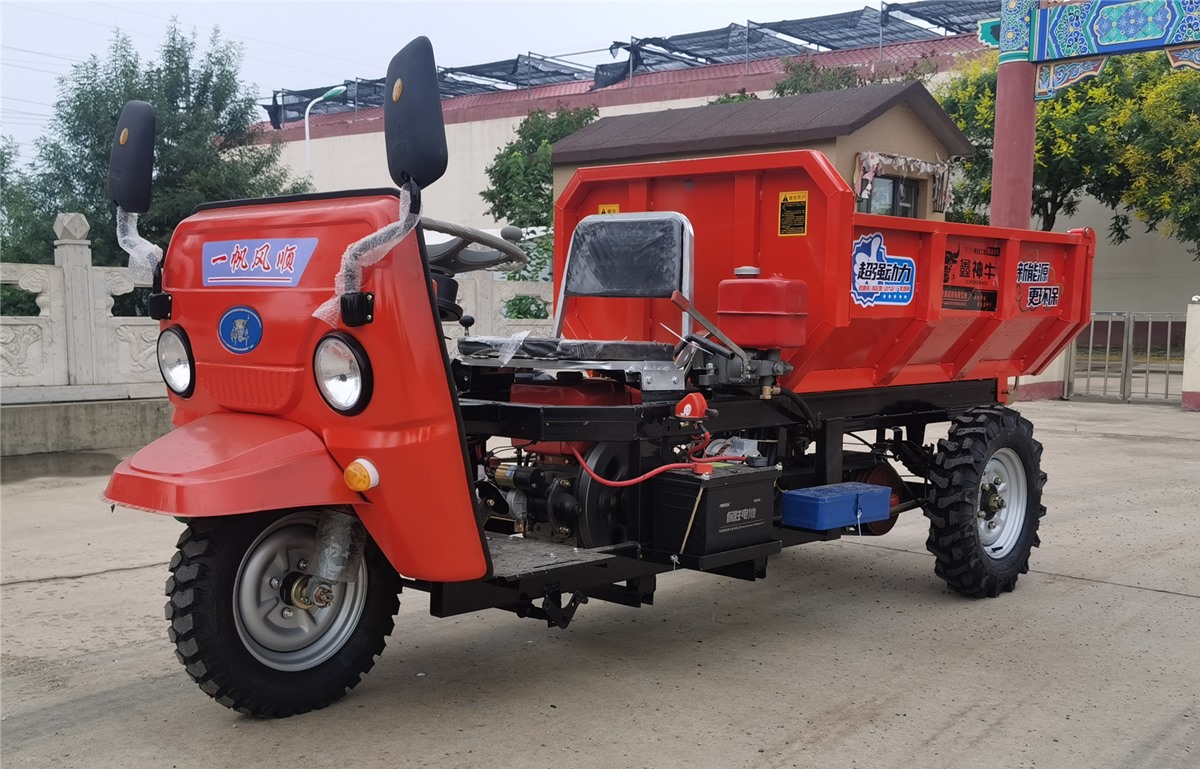 Small diesel engineering three-horse carriage (three carriages)