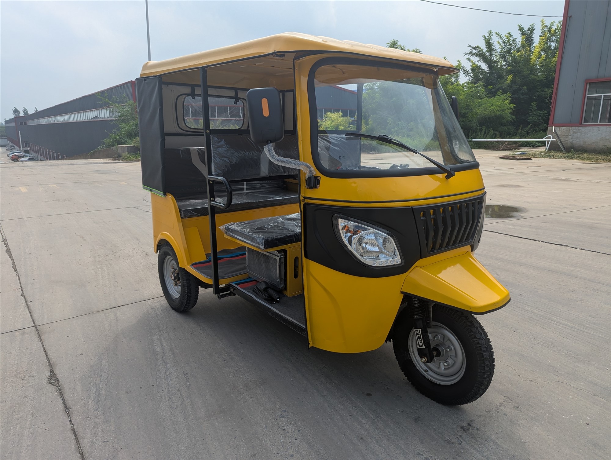 Dudu car-Double row-Iron car roof-SinoAfricaTrade